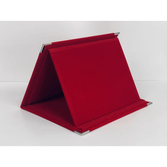 Sametová plaketa červená